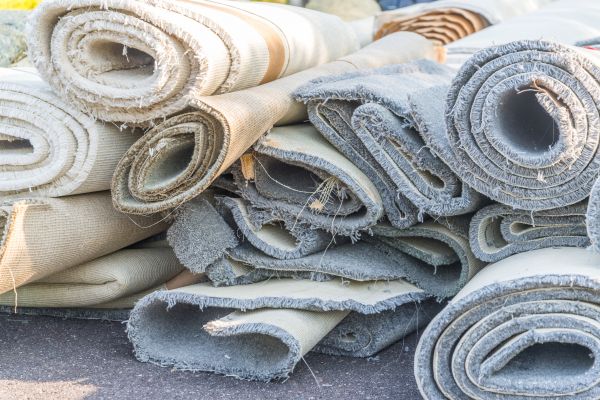 Carpet Removal Service in Lake Zurich
