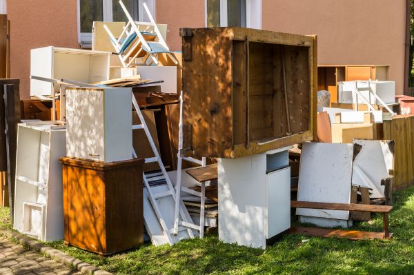 Junk Haul Away Service in Lake Zurich