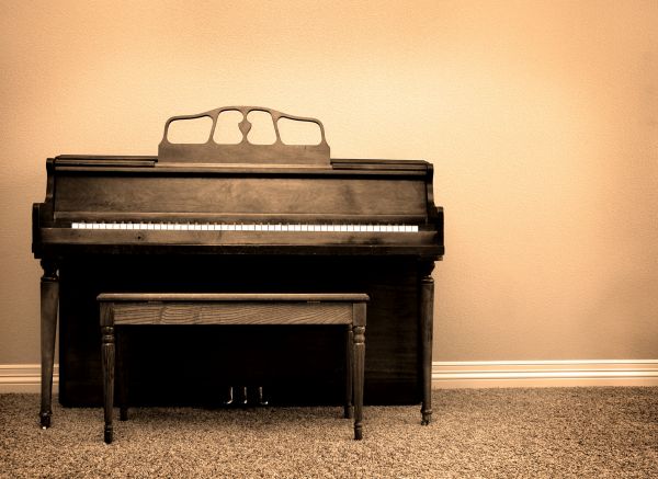 Piano Disposal Service in Lake Zurich